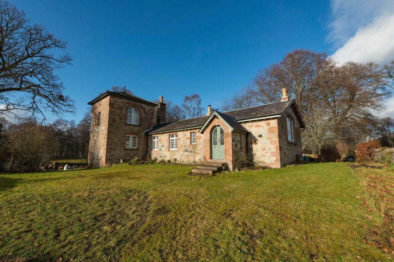 Evelix, The Old School House Villa Muir of Ord Kültér fotó